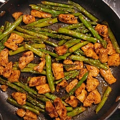 Tweaked a few things like using chicken breast and aspargus instead and still was so delicious! I can imagine it would be even better with chicken thighs like recipe called for! Sauce was the perfect mix of garlicky, lemony, and a kick of heat.