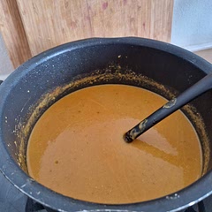 The taste is pretty good, I didn't have a potato, so I have added a bit four instead.