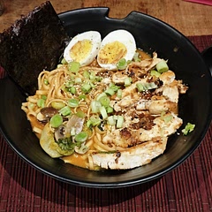 Took me a while longer than it says but this is probably the best ramen I've made. The creamy and spicy broth is very flavoursome.