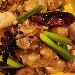 never have i ever had Orange Chicken this delicious from a restaurant. 
i doubled the sauce so i would have some ready in the freezer. 
need to work on my frying technique. practice means more orange chicken. no losing! 

so good!