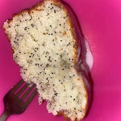 this is such a good recipe, you can’t even tell it’s gluten free - and super fluffy:)))