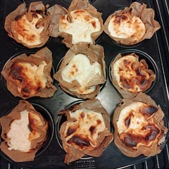 It was good, but next time I'll use less of the sweetner or sub it for real sugar. It had an artificial aftertaste, but that's no fault of the recepie.

Update: tried it with honey and it was delicous :)