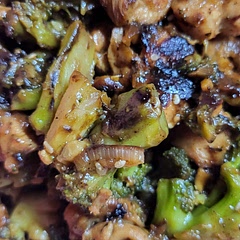 Omg, this recipe was soooo good. Used the black stone instead, But take the time to make sure you have all the right ingredients, such as the rice vinegar, sesame oil and seeds. Makes a big difference. Will definitely make again!!!