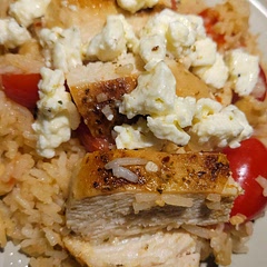 We didn't have spinach but overall the meal was great and quick. Cooked the rice while the chicken was cooking. 