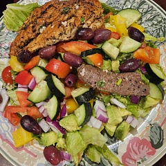 I added some steak to the meal, as this was a dinner I made for 7 people, and everyone loved it! Definitely recommend, as it's easy and adjustable to your preferences. 