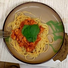 It had a taste similar to Bolognese pasta, however slightly sweeter because of carrot and zucchini. I've replaced ground beef with ground chicken and it came out delicious! Definitely worth trying. Easy to cook.