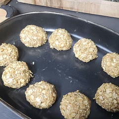 I doubled the recipe and it made 12 (about two bites each). Optional add ons: dates, coconut flakes, hemp seeds for extra protein, flax.