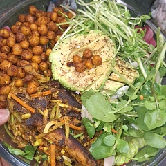 I added oyster mushrooms, avocados, chickpeas, and watercress on the lettuce. 