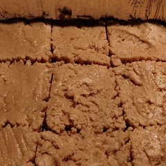 It is good for a quick, sweet treat after dinner.
