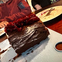 Partner made it, it was subliminal 🤤 added snow and turned cranberries into a compote. Gorgeous recipe!