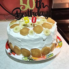 I made this cake for my boyfriends birthday. It was so moist and delicious. He loved the fact that it wasn't super sweet! We will be making this again. Also, the banana pudding is scrumptious 😋. I plan to make that on it's own. 