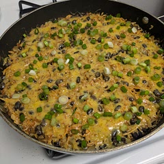 This was actually pretty good. I think next time I might add some corn into the mix! Yummy!!! 😋