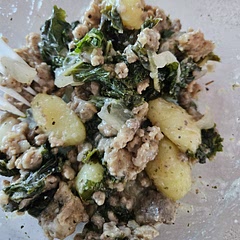I just used bulk sausage for my meat and drained all the grease. I did add onions with the meat, along with Italian seasoning. It's super easy to make and delicious! 
