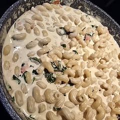 Just finished making this (adding the chicken on top) this is sooo good and easy to make!