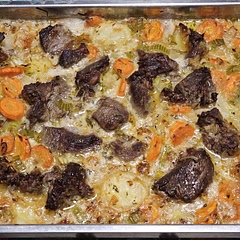 The recipe is quite good, but I suggest adding cheese or keeping water to the minimum, otherwise the sauce becomes too watery.