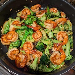 This was easy and tasty!  Definitely an impressive dish if you use jumbo shrimp.  