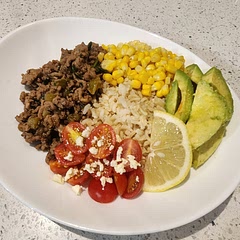 The flavors are so amazing.. I added feta cheese and instead of salsa,I just added baby tomatoes.. I made my mince a bit spicy and added mushrooms and spinach 🔥🔥 oh and I used brown rice instead 