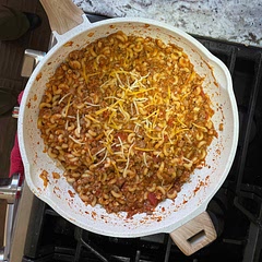 I used spaghetti sauce and I made the pasta ahead of time.