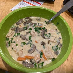 I made enough for 6 servings! I don’t think i added enough parmesan or heavy whipping cream but its delicious nonetheless!! Oh i also added paprika and used green onions instead of a regular onion. Also would probably use a different cut of chicken