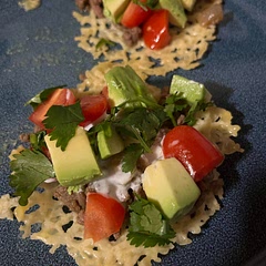 The cheese tacos fall apart & can’t really hold the ingredients. I ate it with a fork & knife & then with toasted bread 😂 Overall it was tasty.