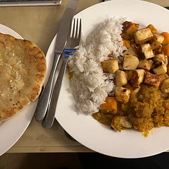 This was delicious and not too difficult to make. Made it with naan and rice which was too much so follow the recipe and make it with only one next time. Used honey instead of mango chutney as didn’t have any.