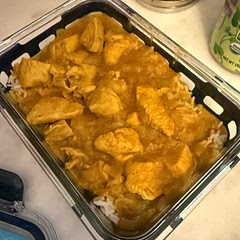 Swapped the chickpeas for diced chicken. Loved the recipe!