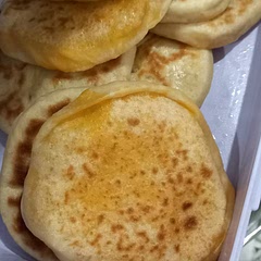 I got too lazy to make the garlic portion of this recipe but I was most looking forward to the cheese addition to the flatbread so I was happy.
