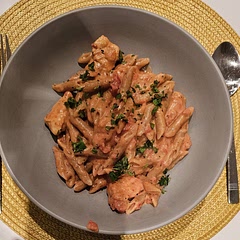 Delicious 😋  I didn't have any oregano, so I used mixed herbs instead of individual herbs. Had to add more water and cook for 5 mins longer as pasta wasn't cooked enough.
