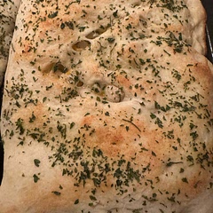 One of our weekend go to recipes. Easy. Customizable. Everyone can get what they want in theirs