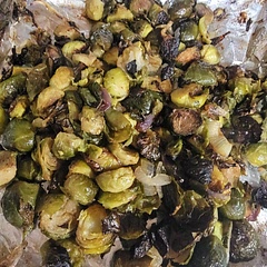 Caint ever go wrong woth Brussel sprouts .. yum yum !
