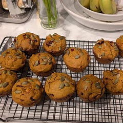 Added pumpkin seeds, dried cranberries and a few white chocolate chips. Less oatmeal. Very good.