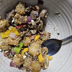 I used brown lentils instead of black beans. I added some mushrooms and a tiny bit of feta (low-salt). Very tasty!