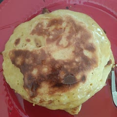 It wasn't that sweet even with maple syrup it was bland and taste like plantains if it was a Pancake 3/10🤢🤮
