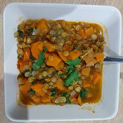 I loved it.
I made the tomato sauce myself. I just chopped them very small and let them cook very slowly with a little bit of salt.