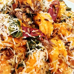 i think i heard angels sing when i took the first bite! 
made according to directions except for these changes: 
fried some shallots to put on top as well
used 3 Street Chinese chili peppers instead of flakes
added a sprinkling of fresh parm cheese