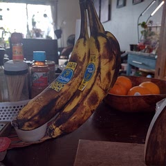 I used 3 small bananas