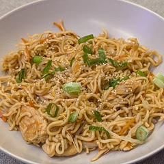 Habe es mit Shiitake und Hähnchen gemacht :)