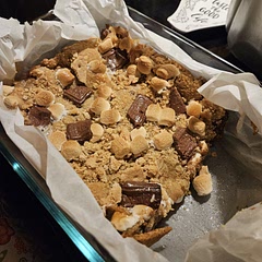 Absolutely delicious. Eat it while it's still warm and melty. I made it in a slightly smaller pan so it would be thicker and it's amazing. I'm gonna use this idea and make other "cookie sandwiches" because that's basically what this is. 