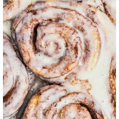 Cinnamon rolls for dessert 