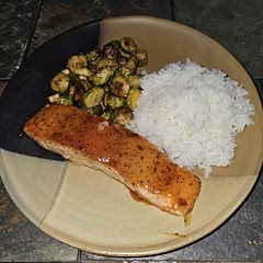 So Delicious and easy. The most difficult & time-consuming was prepping the Brussel Sprouts & the Garlic. Well worth it though. 