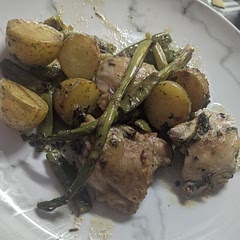 I wasn't too sure about this recipe as I'm not a fan of snow peas, but it was absolutely delish!
