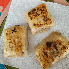 Delicious! I used chicken instead of tofu because that's all I had. Be generous with the oil or they won't fry well