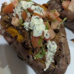 I loved it, but I recommend trying to prepare it when you have time to spare! 
Tip: I added Japanese barbeque sauce to the meat and it gave it un toque de locura 🔥