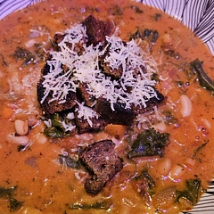A very quick and easy one pot soup that is really tasty. I left mine unblended and served it with wholemeal croutons, which worked well. Will make it again! 