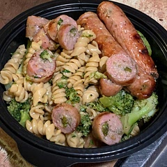 Are you pasta noodles added some sausage slices and broccoli and replace the sugar with honey and some hot sauce cuz I don't have sriracha sauce