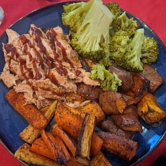 Absolutely delicious! I added roasted parsnips and carrots for extra flavour!
And to keep the chicken succulent, I simmered it in bbq marinade mixed with water, for 2 hours. It was juicy & full of flavour. 