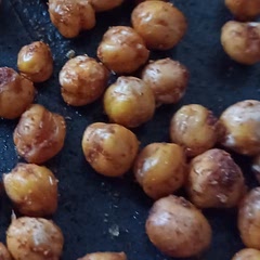 I added extra hot chilli powder and salt flakes after removing from the oven. I used soaked chick peas and not tinned.