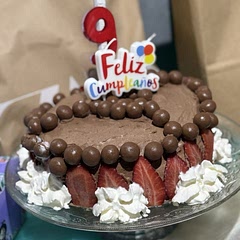 Una de las mejores recetas de tartas de chocolate que he probado. Aunque visualmente no se vea apetitosa hay que decir que el sabor es increíble. Ha triunfado