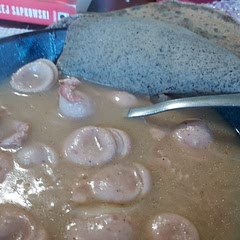 Tastes great.  But me being the American I am,  I need taters in it, for more substance lol
I should've made it thicker and my onions disappeared
My boys were pleasantly surprised