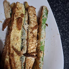 Made it with coconut flour and bread crumbs